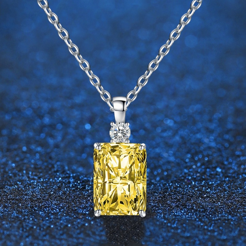 Crystal Choker Necklace - 100% 925 Sterling Silver Emerald Cut