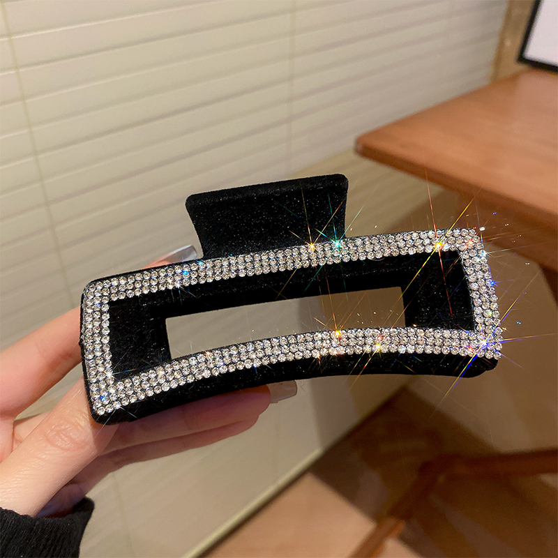 Flocking Rhinestone Blacke Hai - Shop Jewelry & Watches Near Me review and price